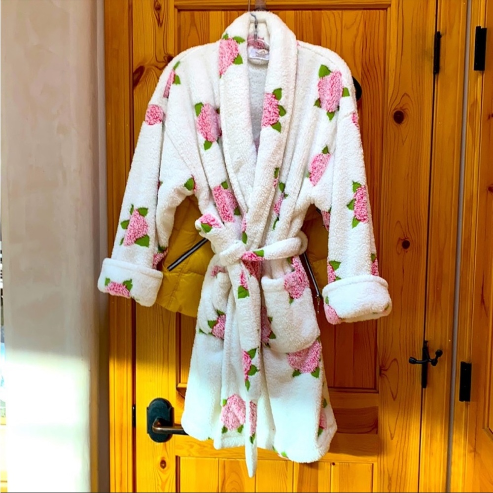 **IN SEARCH OF THIS ROBE*** NOT FOR SALE